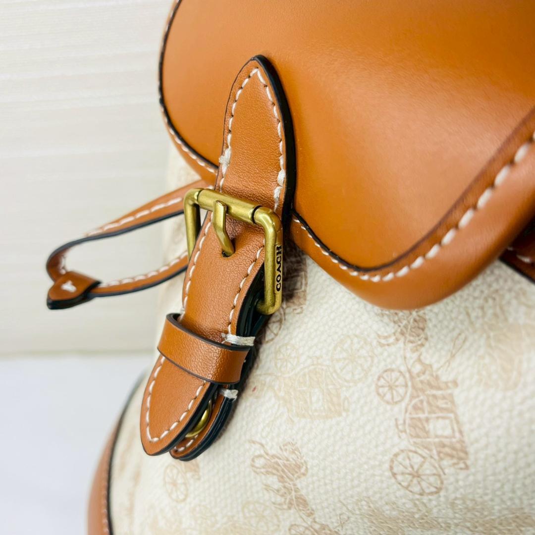 【新品 未使用】COACH ロゴ入りリュック バックパック 茶 白 コーチ