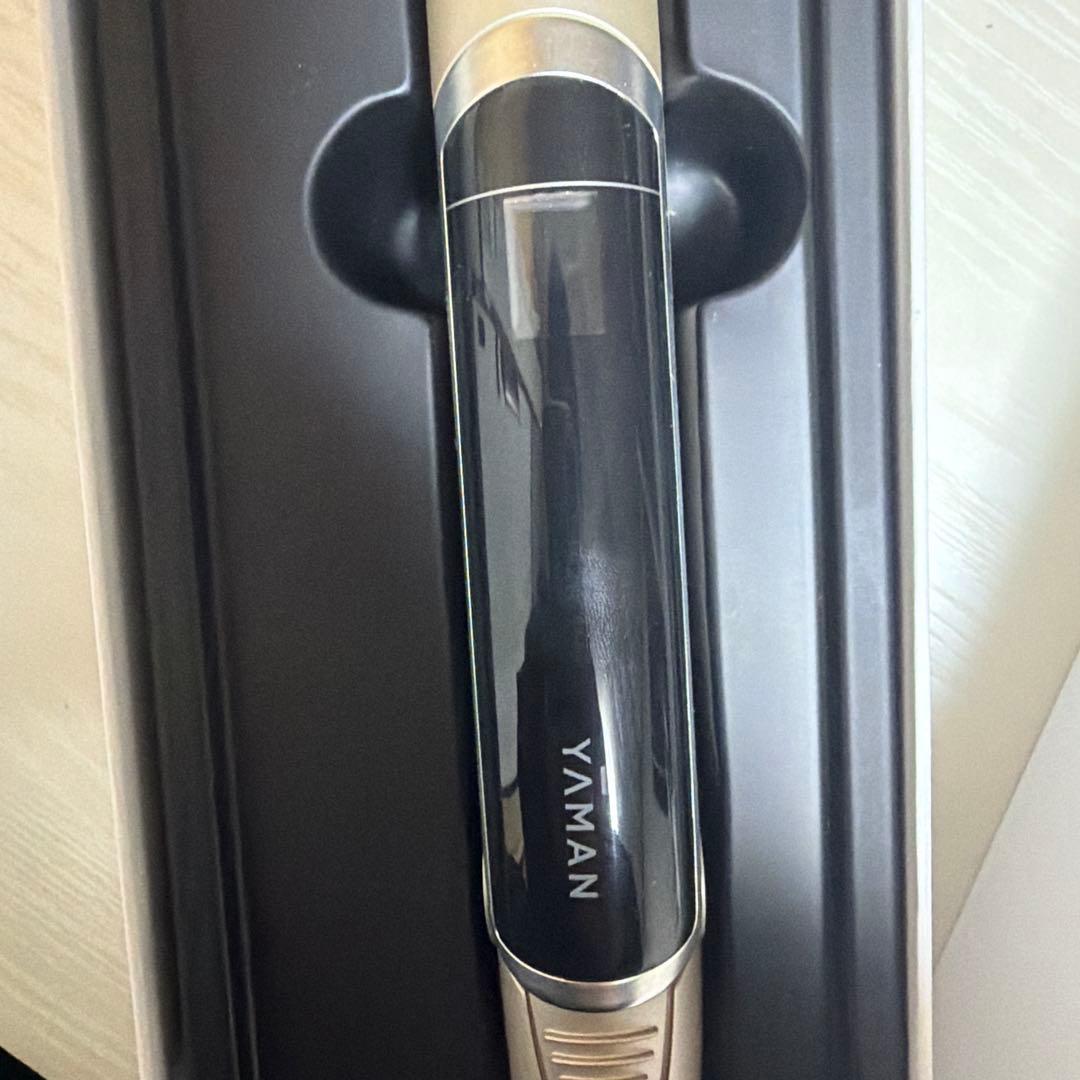 YAMAN ストレートヘアアイロン ゴールド・ブラック 本体