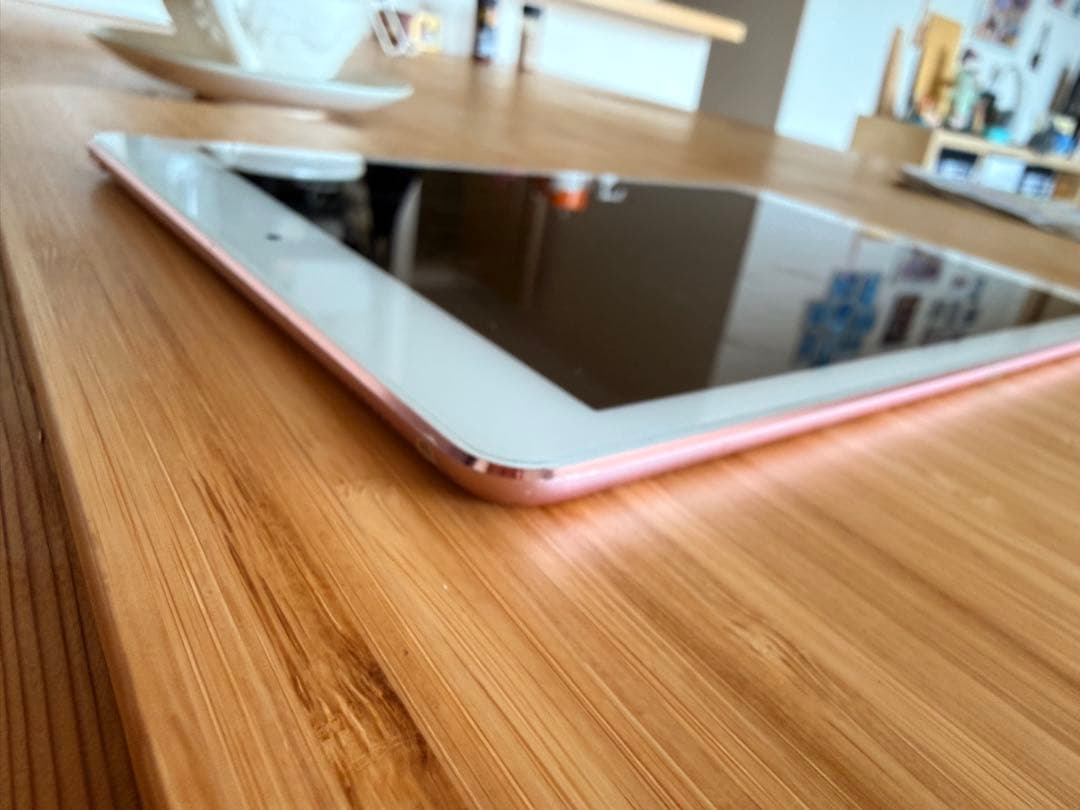 iPad Pro 9.7インチ 32GB WiFi （動作確認済）　A1673