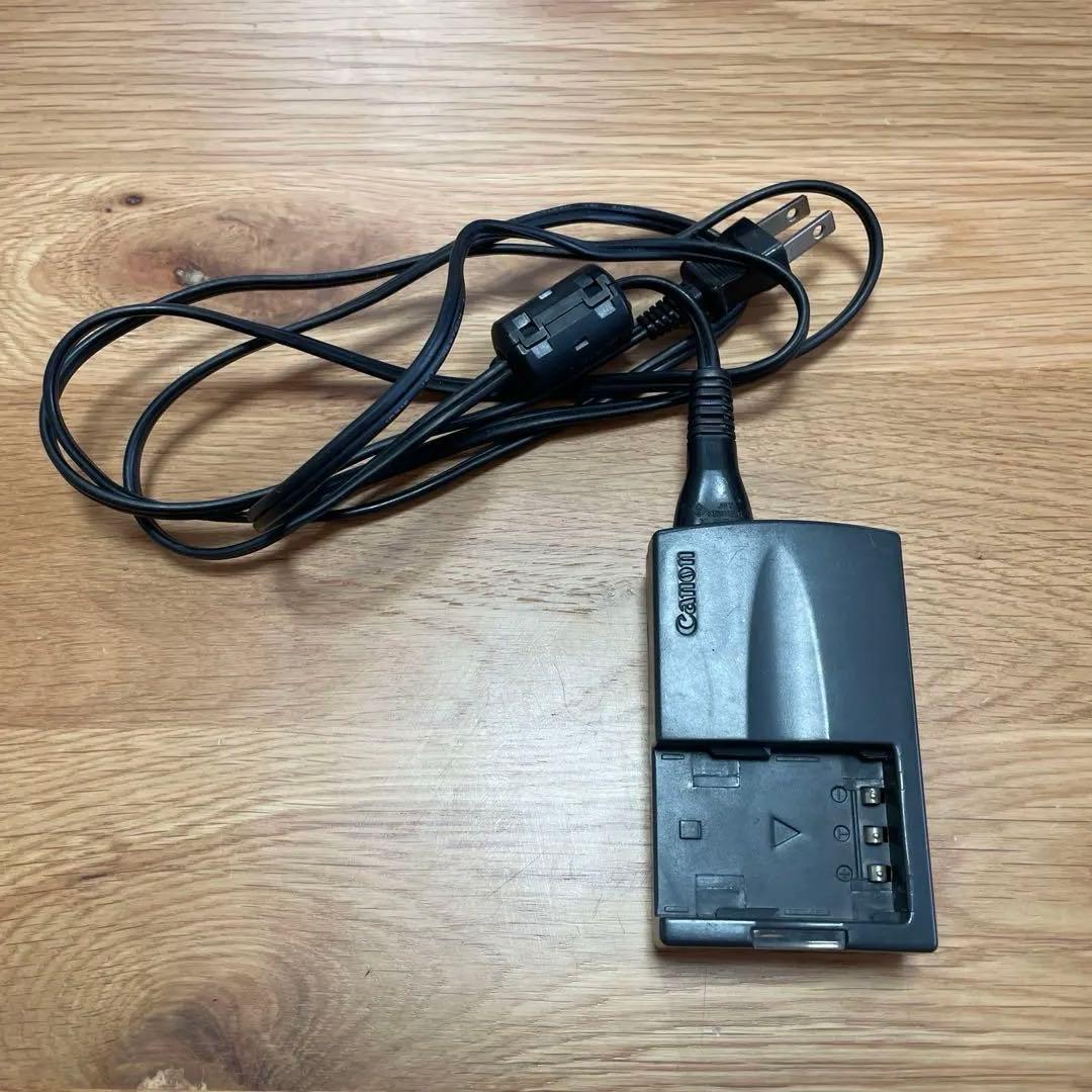 Canon G7 コンパクトデジタルカメラ 本体と充電器