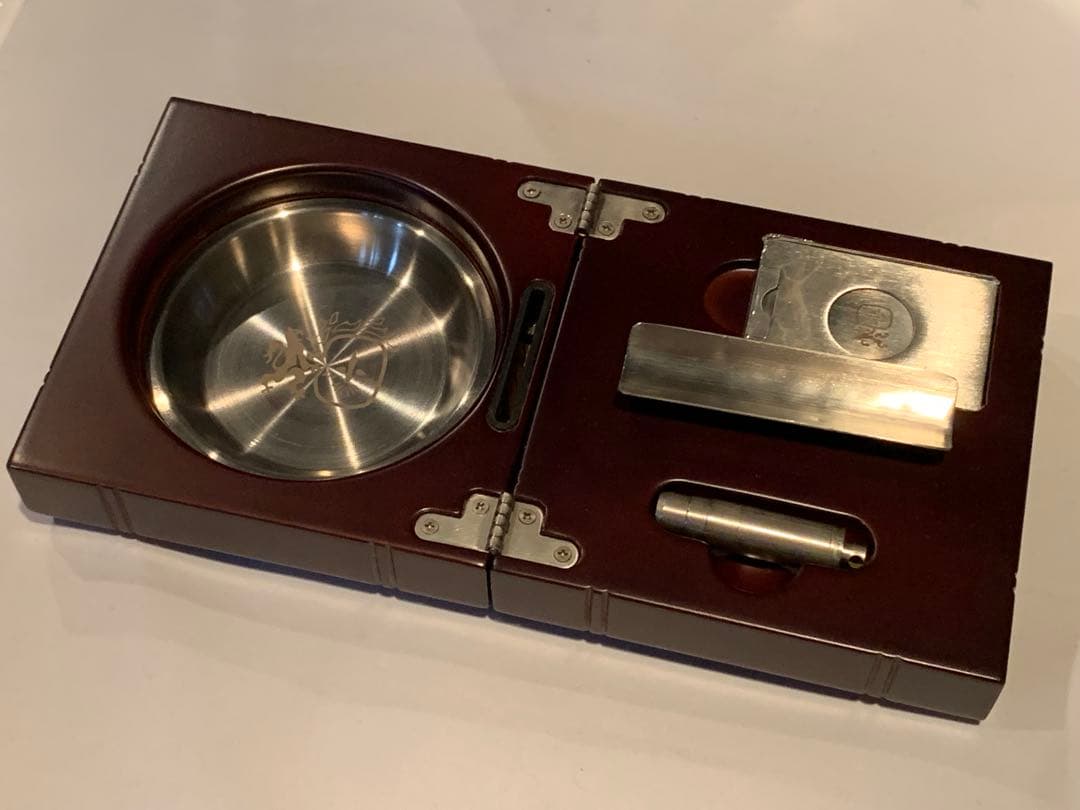 Colibri コリブリ 葉巻用灰皿 卓上ライターセット　シガーカッター