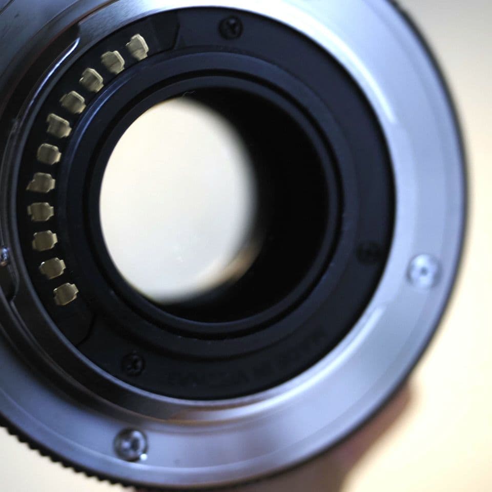 OLYMPUS 45mm f/1.8 レンズ