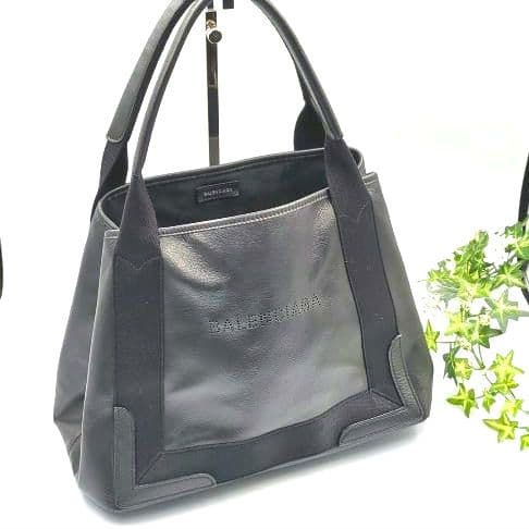 良品✨️BALENCIAGA　バレンシアガ　ハンドバッグ　パンチングロゴ