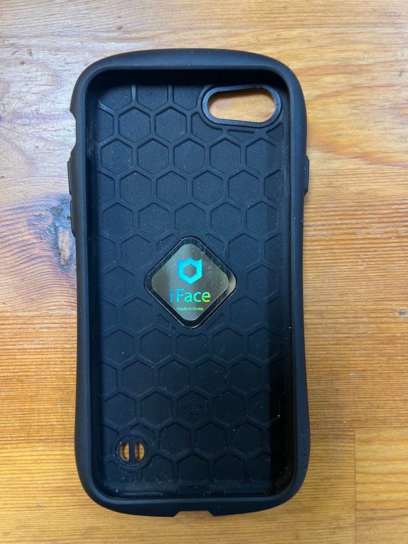 iPhone 8 シルバー 64 GB ifaceケース付き バッテリー100%