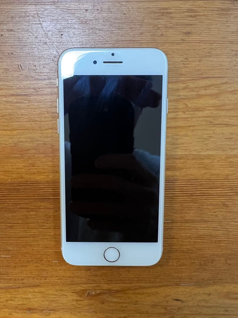 iPhone 8 シルバー 64 GB ifaceケース付き バッテリー100%