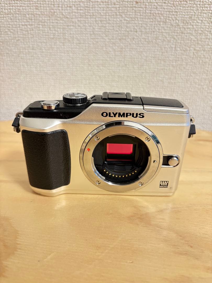 OLYMPUS ミラーレス一眼カメラ E-PL2