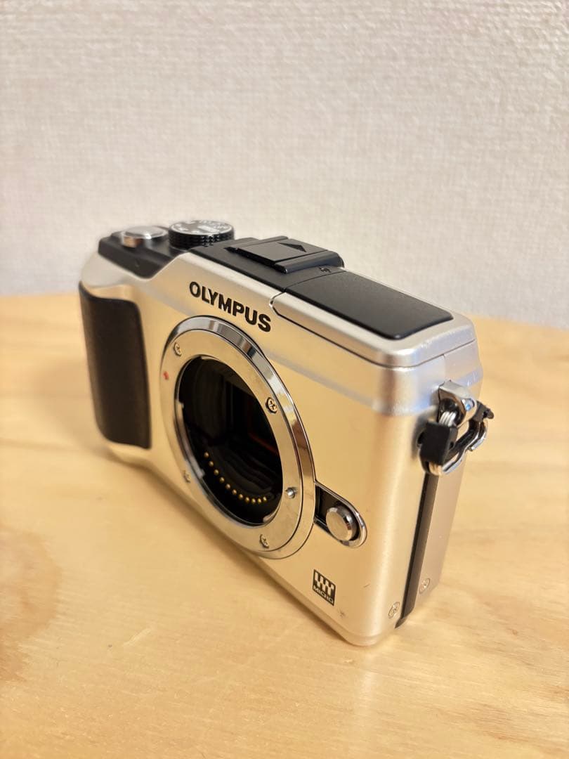 OLYMPUS ミラーレス一眼カメラ E-PL2