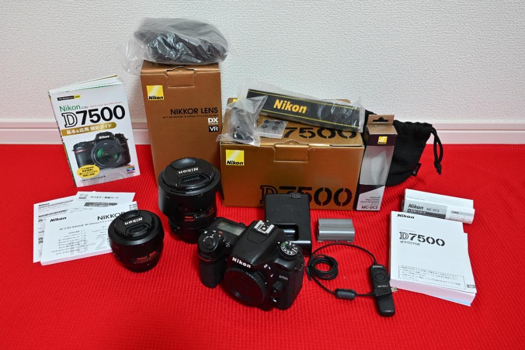 Nikon D7500 デジタル一眼レフ カメラ　レンズ2本セット