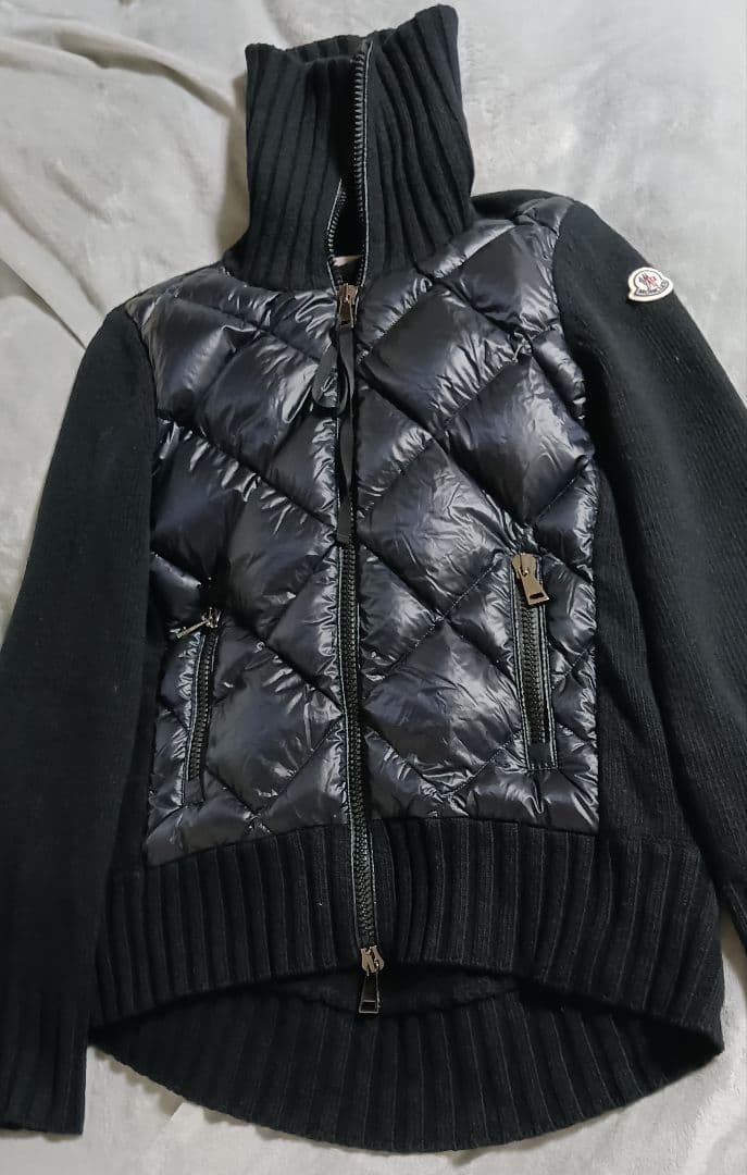 モンクレール　ダウンカーディガン