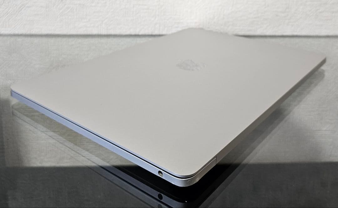 MacBook本体 Apple MacBookPro 13-inch 2020