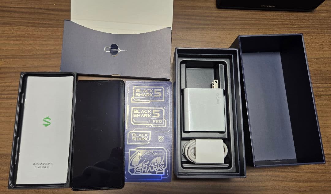 xiaomi BLACK SHARK 5 Pro 本体＋充電器
