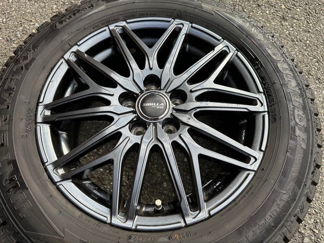 DUNLOP スタッドレス　タイヤホイールセット　195/65R15 プリウス等