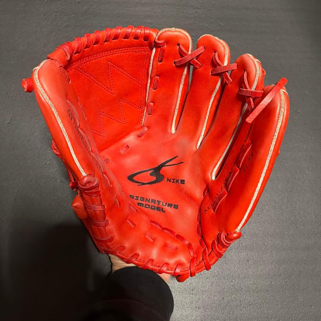 NIKE SIGNATURE MODEL松坂大輔モデル(大人用軟式投手用)