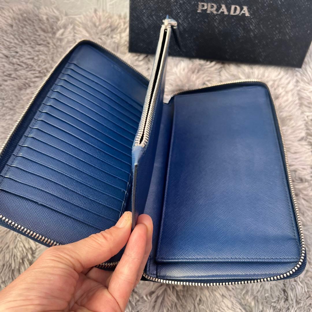 良品✨PRADA 大大容量　オーガナイザー　サフィアーノ　ラウンドジップ　ブルー