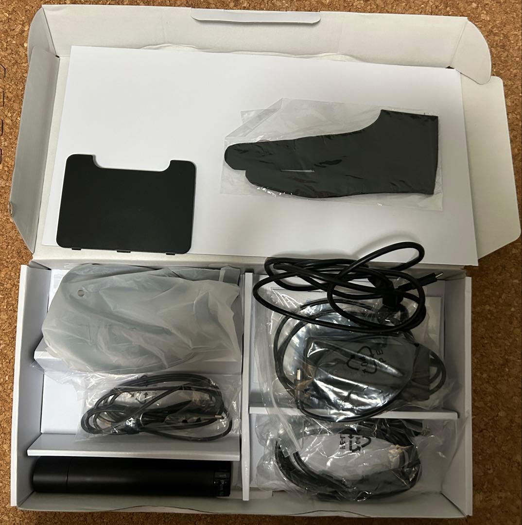 XP-PEN Artist 22 ペーパーライクフィルム貼り付けすみ