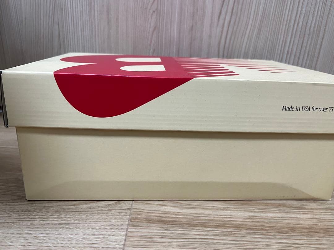 靴 New Balance 990V4 \"Macadamia Nut\"