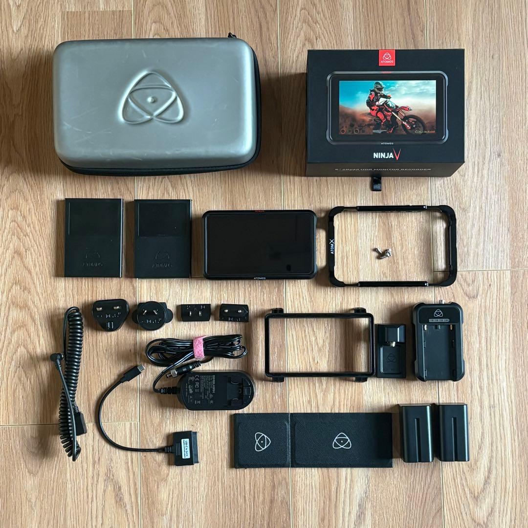 ATOMOS ninja V モニター　SSD 1TB×2