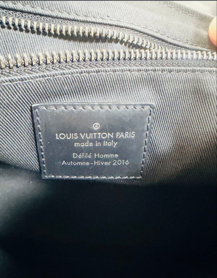 美品⭐︎ルイヴィトン モノグラムエクリプス メッセンジャーヴォワヤージュPM