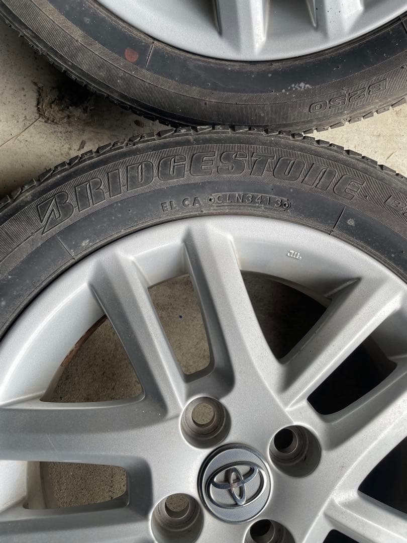 TOYOTA カローラフィールダー　純正ホイール　2本