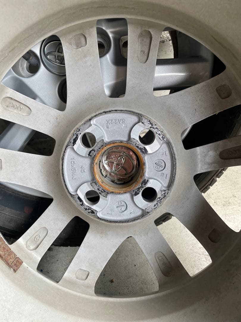 TOYOTA カローラフィールダー　純正ホイール　2本