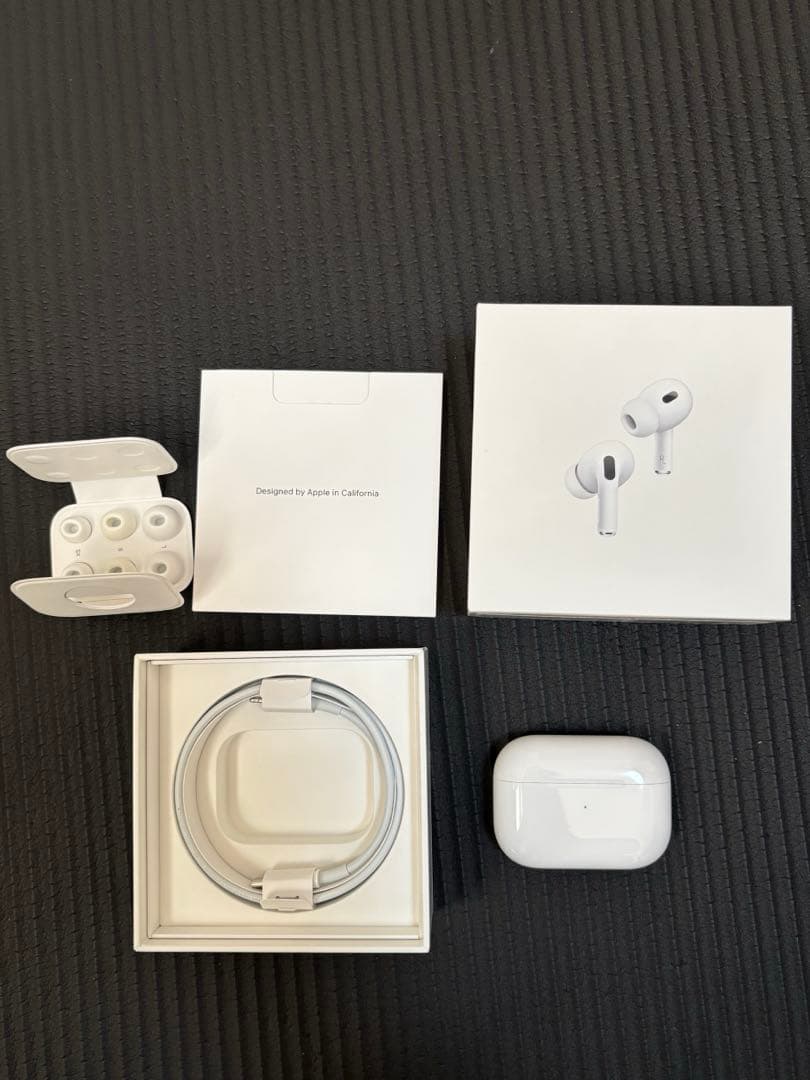 イヤホン AirPods pro2(Lightning)