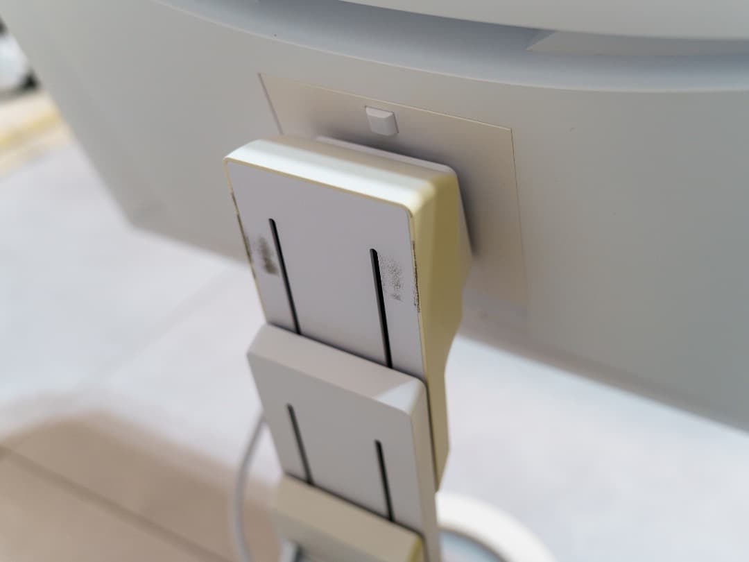 ジャンク）EIZO FlexScan EV2795