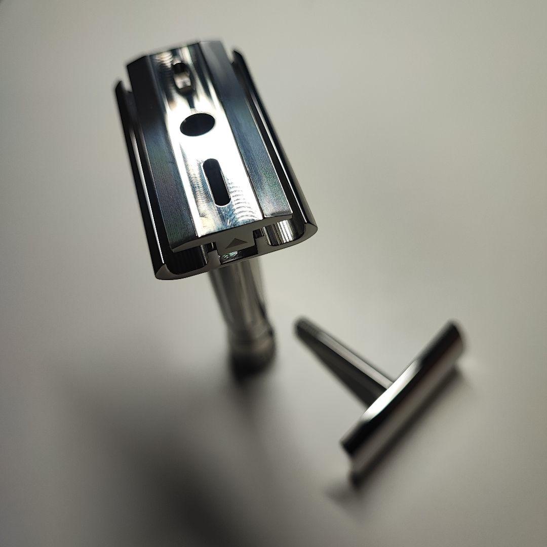 YAQI avanti　316ステンレス　アジャスタブル　両刃カミソリ