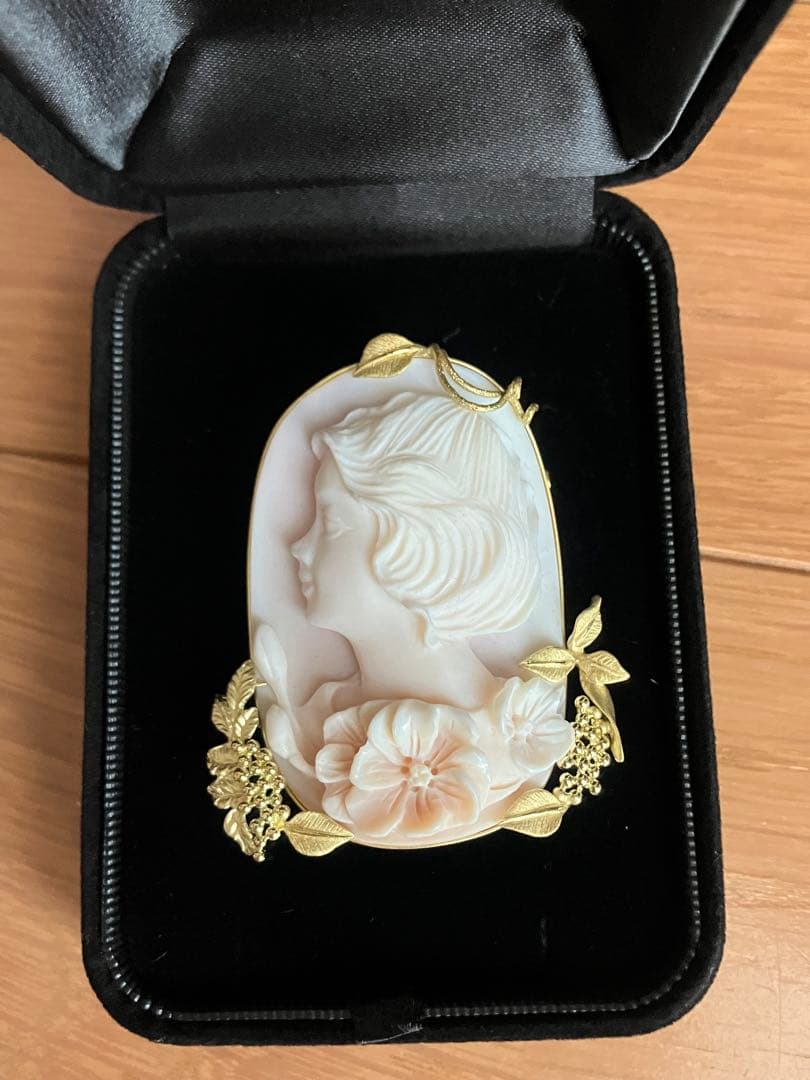 カメオ　18Kペンダントブローチ