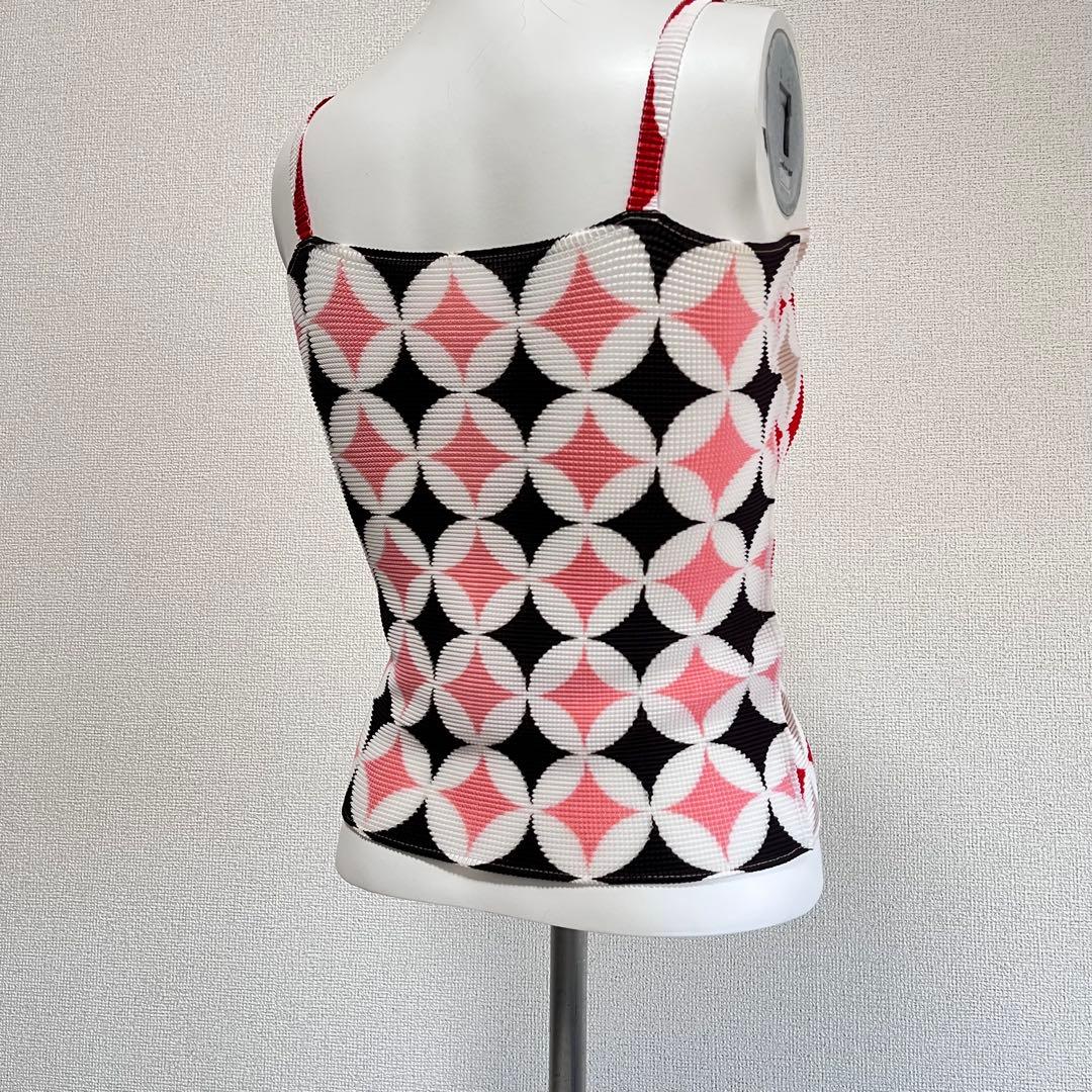 極美品　プリーツプリーズ　イッセイミヤケ　総柄　キャミソール