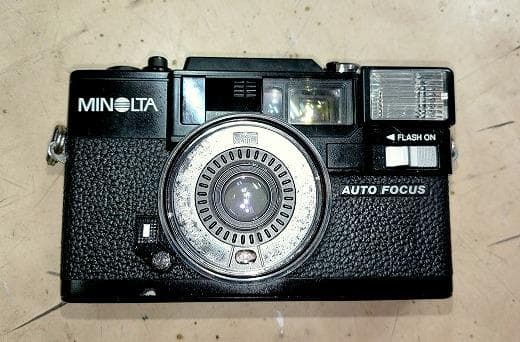 美品　通電・基本動作確認　『ミノルタ　 minolta HI-MATIC』