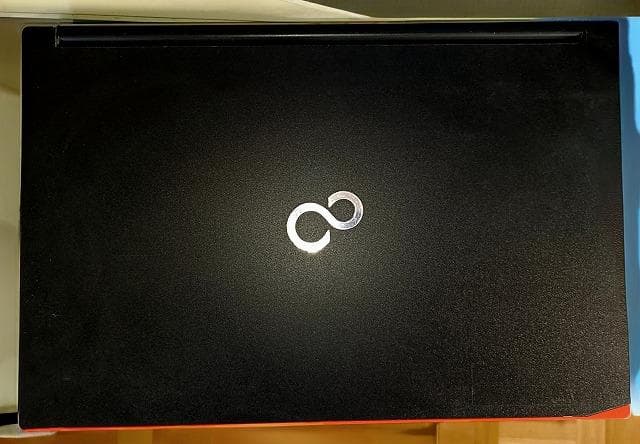 富士通 ノートA574/M　SSD256GB 25H2最新 　　　快速　整備済品