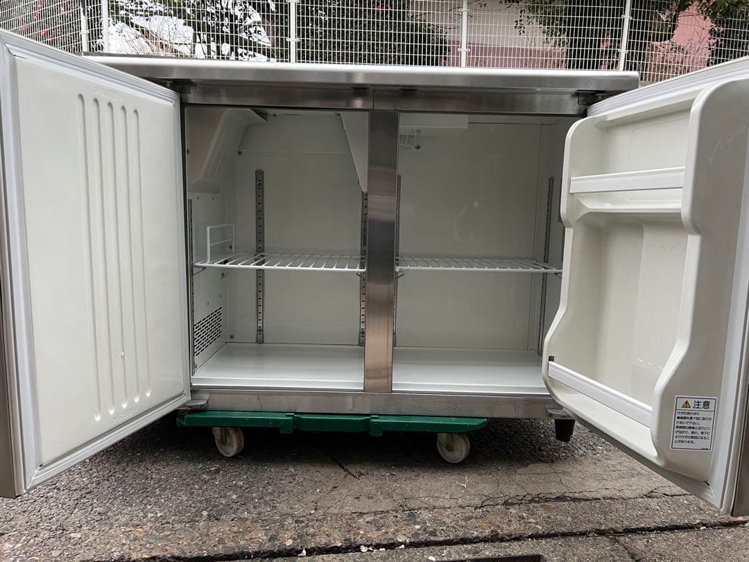 フクシマテーブル型冷凍冷蔵庫 2017年