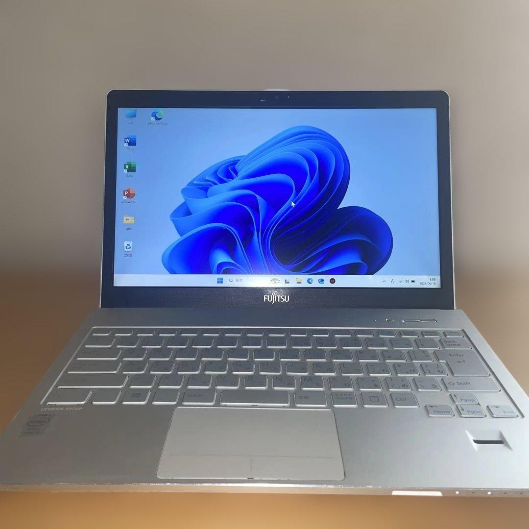 値下げ！WordやExcelも搭載！快適！メモリ8GB、SSD256GB 高性能