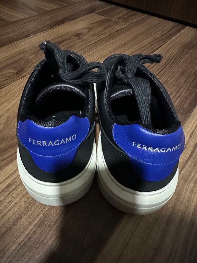 Ferragamo ロゴ入りスニーカー ブラック/ブルー　フェラガモ