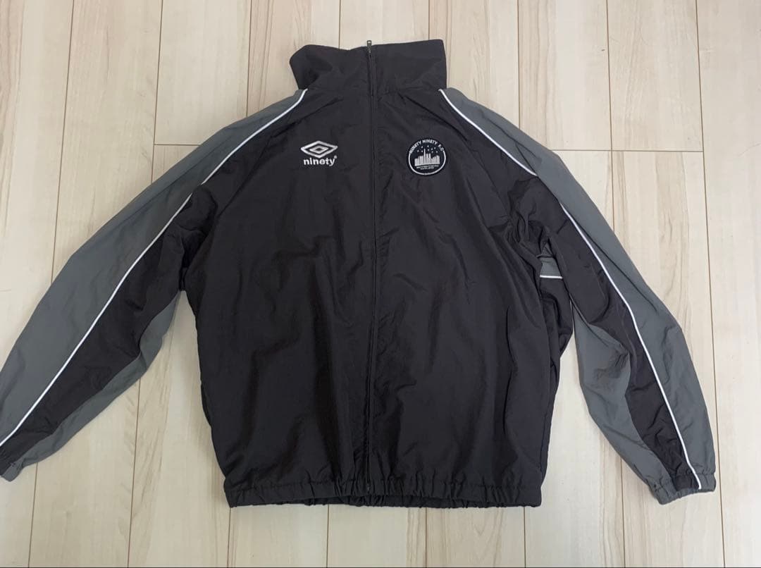 umbro x 9090 ninety ナイロンジャケットXL チャコールグレー