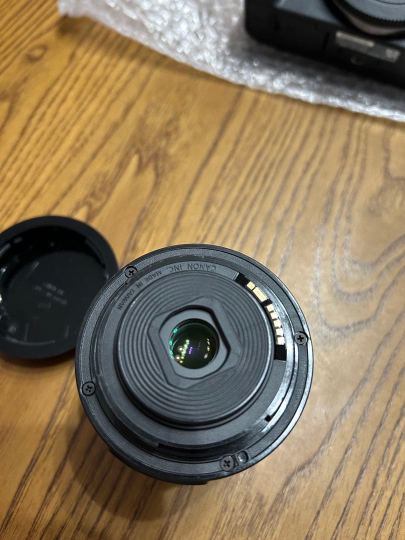 Canon EOS R100 ミラーレスカメラ 本体とレンズセット