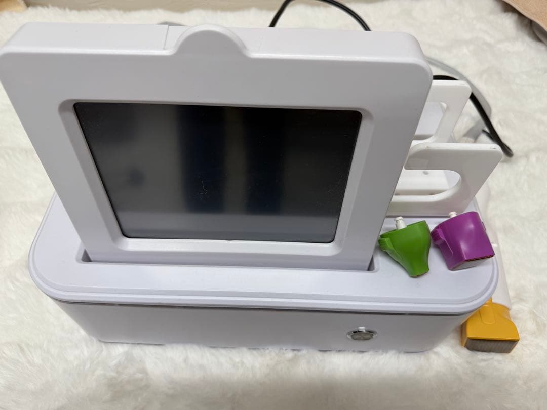 サーマクールの最新バージョンまぶたにも使えるRF サーモアイ しわタルミ効果有