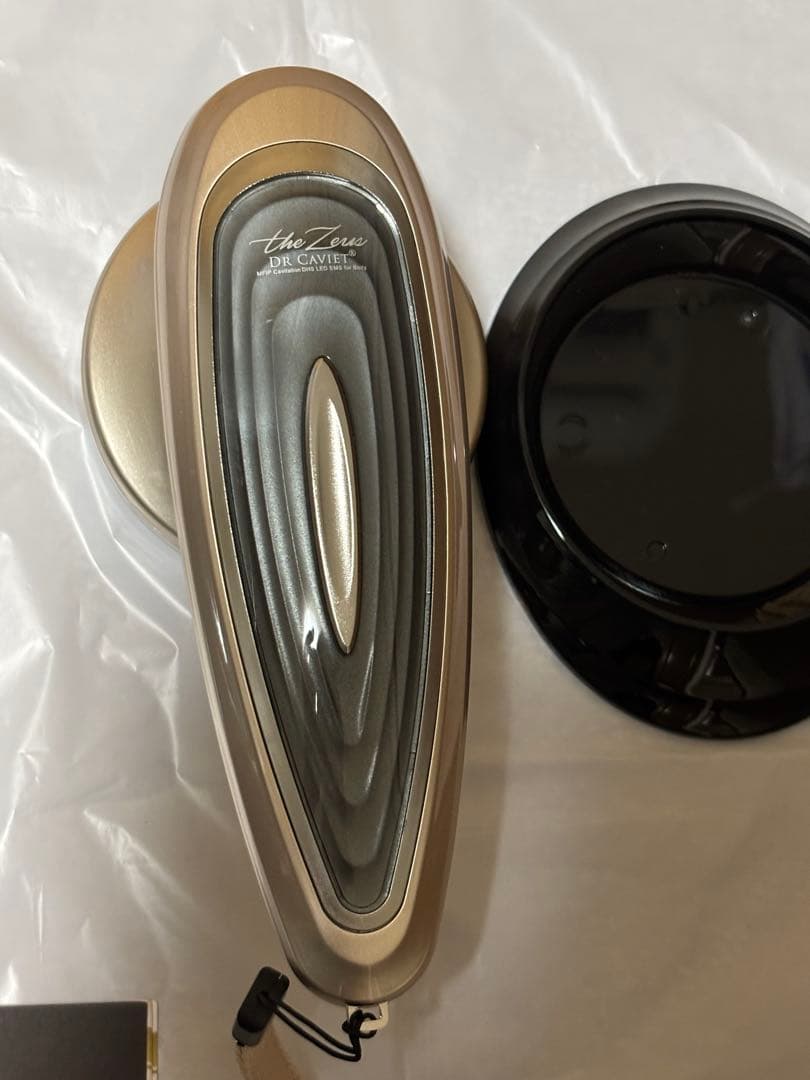 Dr.Caviet The Zeus 美容器　ボディジェル付き