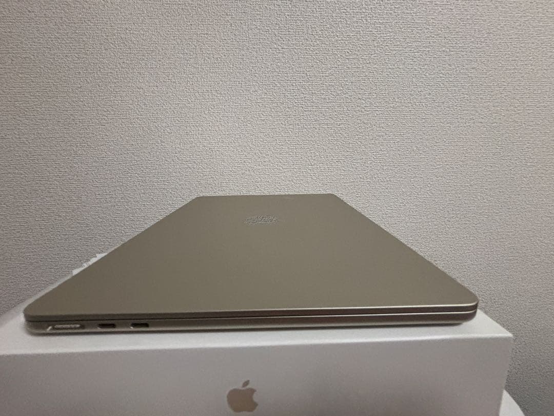 MacBook Air M2 13inch 8GB/512GBバッテリー100%