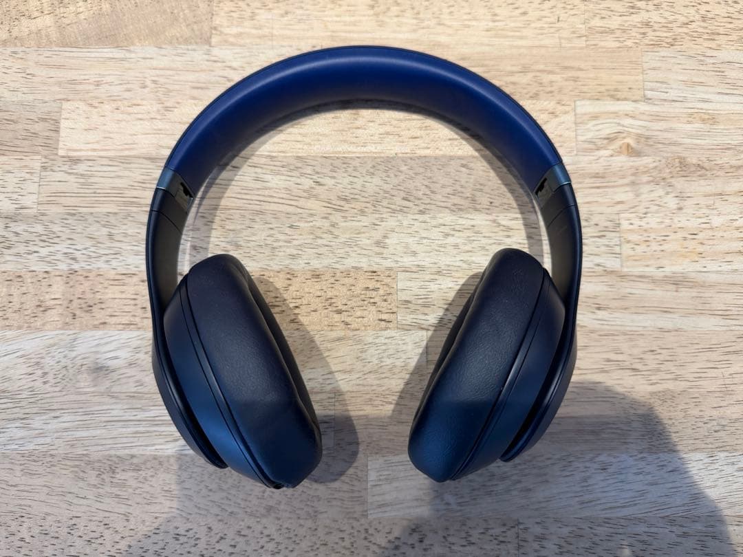 美品 Beats Studio Pro ネイビー　ワイヤレスヘッドホン