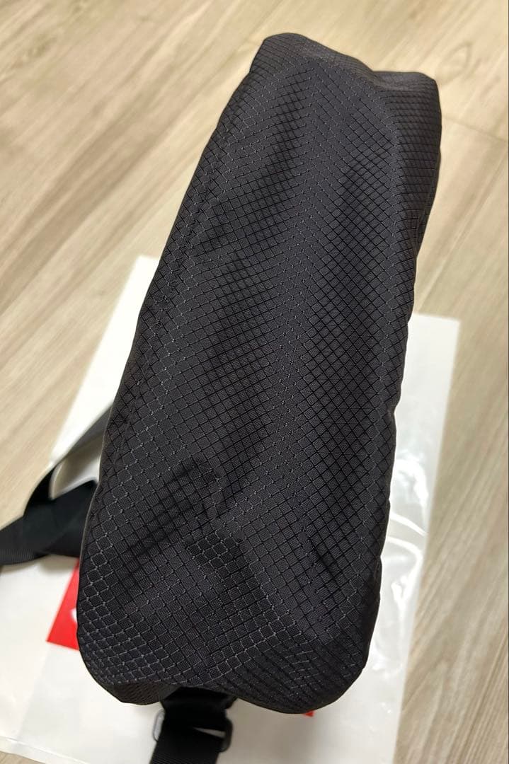 24H以内発送 完売品 超美品 22ss Small Messenger Bag