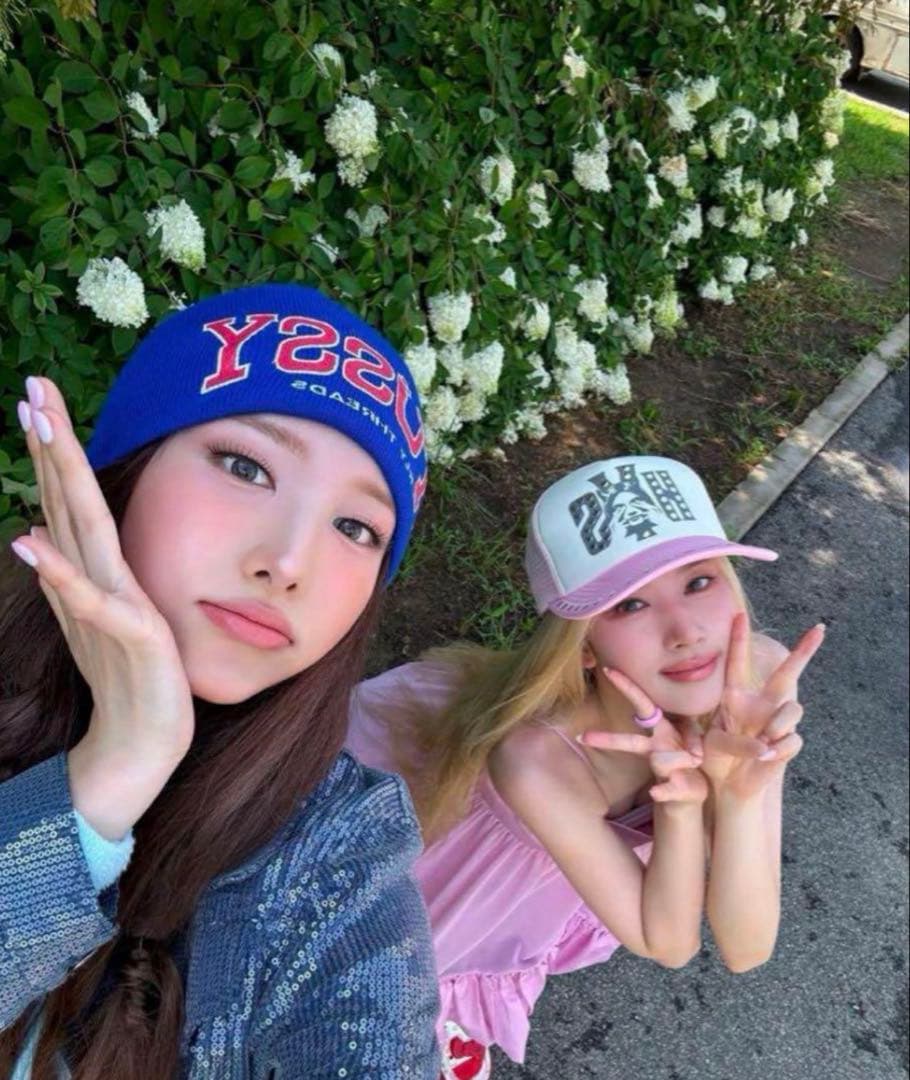 新品TWICEサナ着用ヒステリックグラマーEVILスタッズメッシュキャップピンク