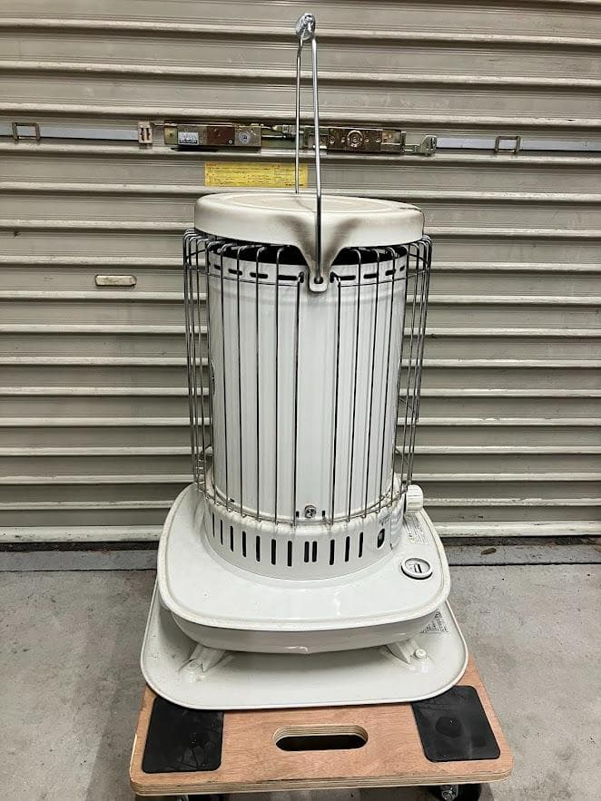 コロナ　石油ストーブ　SL-66F　２０１３年製　タンク容量７．０ℓ