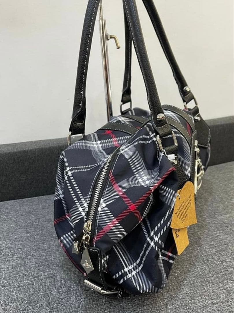 Vivienne Westwood旅行バッグ ハンドバッグ 大容量 おしゃれ”