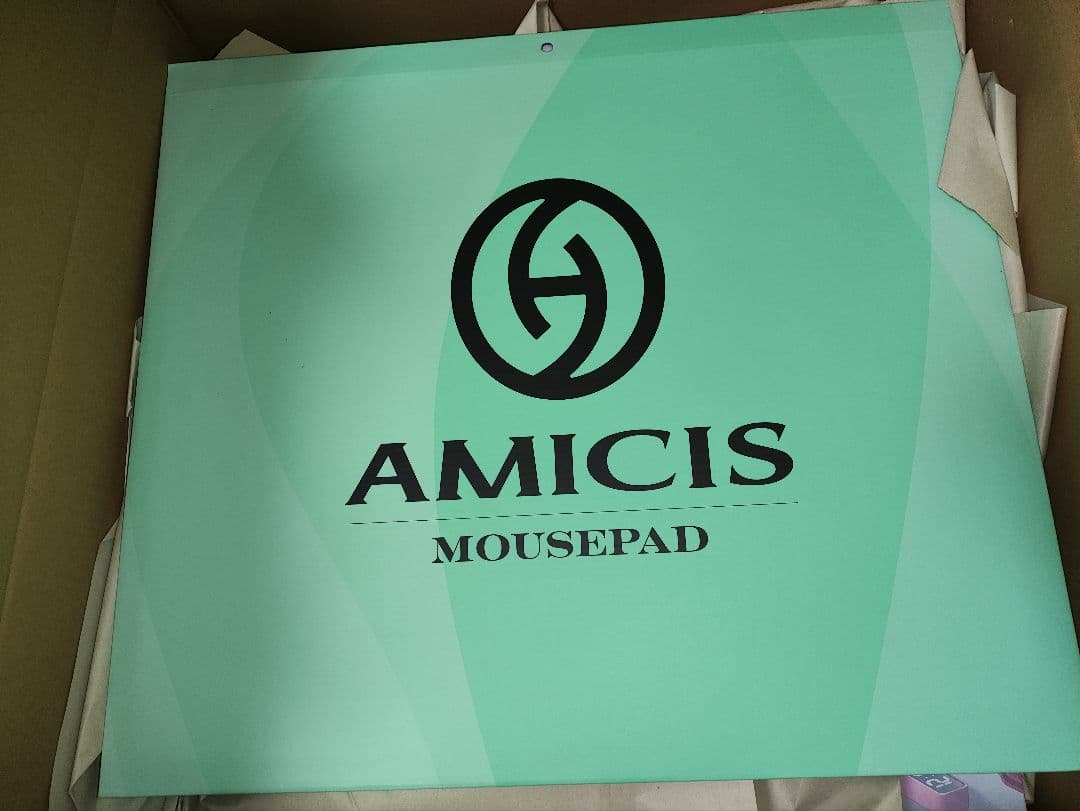 【新品未開封】　AMICIS　結城さくな　キーボード　マウスパッド　カード