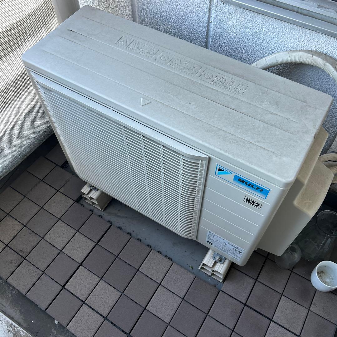 【マルチエアコン3台】【室外機1台付 】ダイキン　リソラ　risora