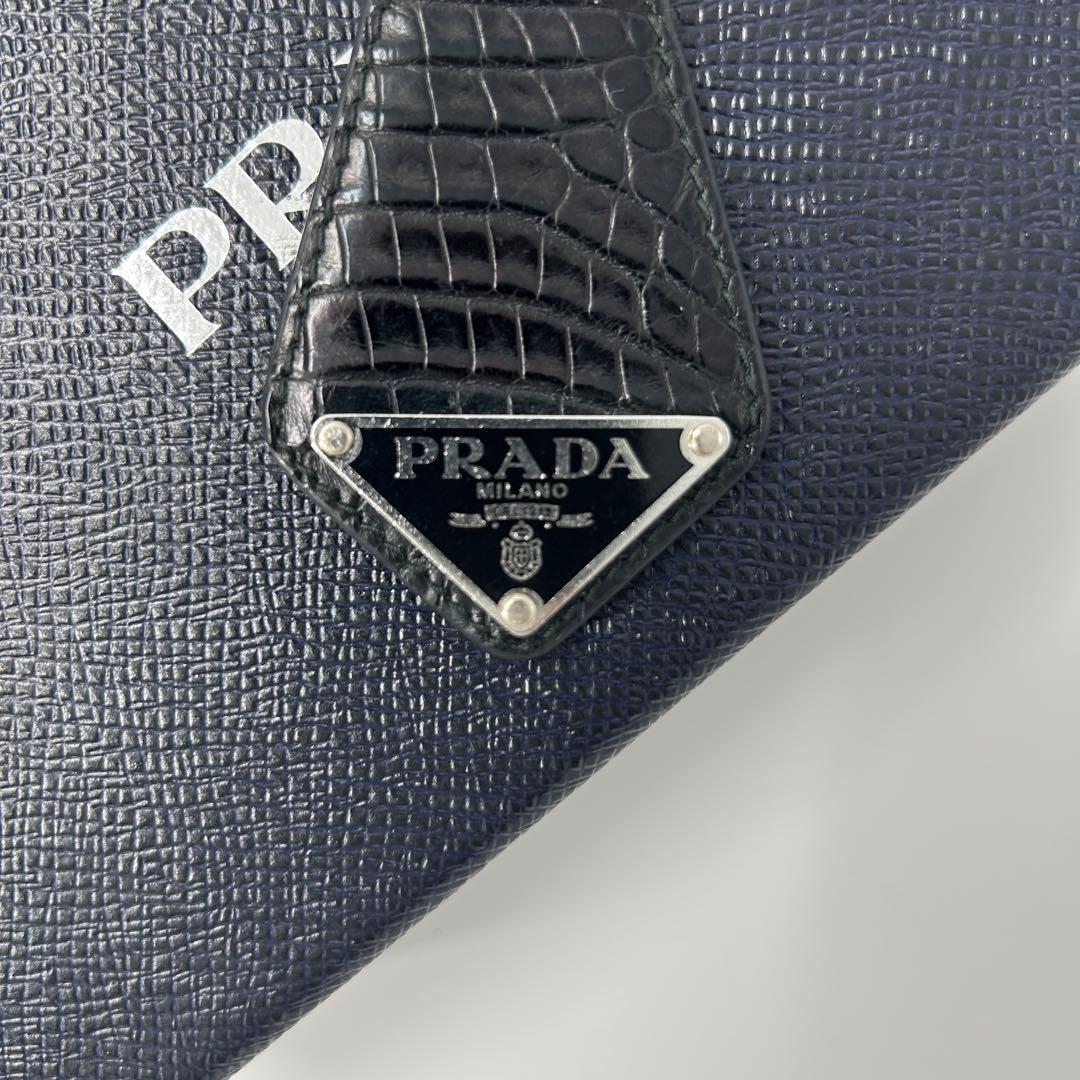 希少モデル　プラダ　キーリング　キーケース　三角ロゴ　クロコ　メンズ　本革