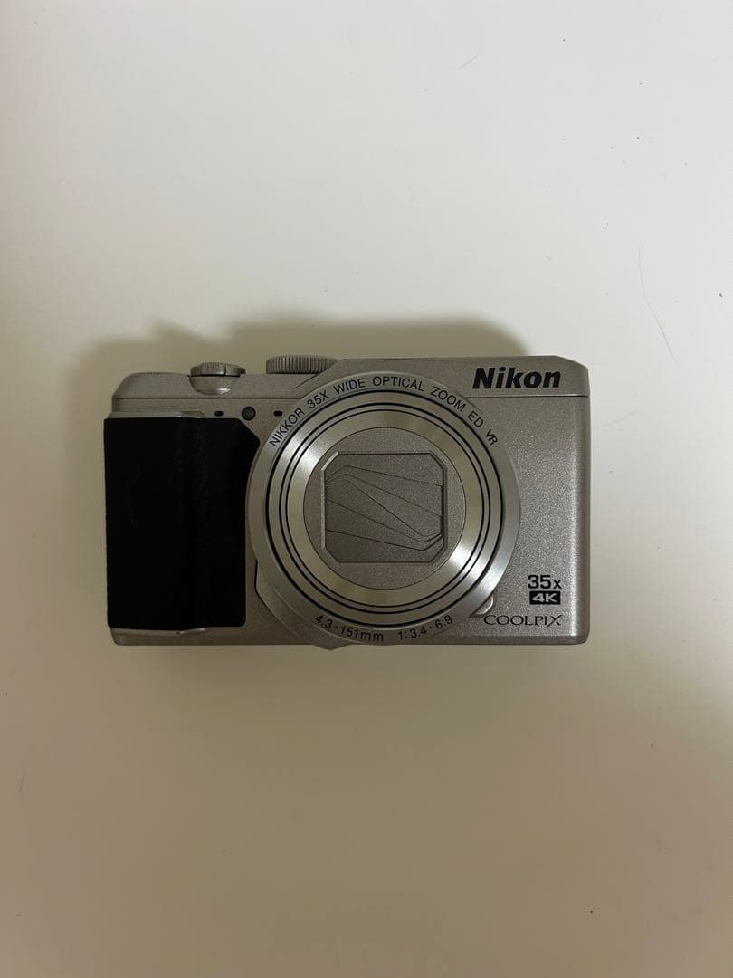 Nikon COOLPIX A900 シルバー　デジタルカメラ