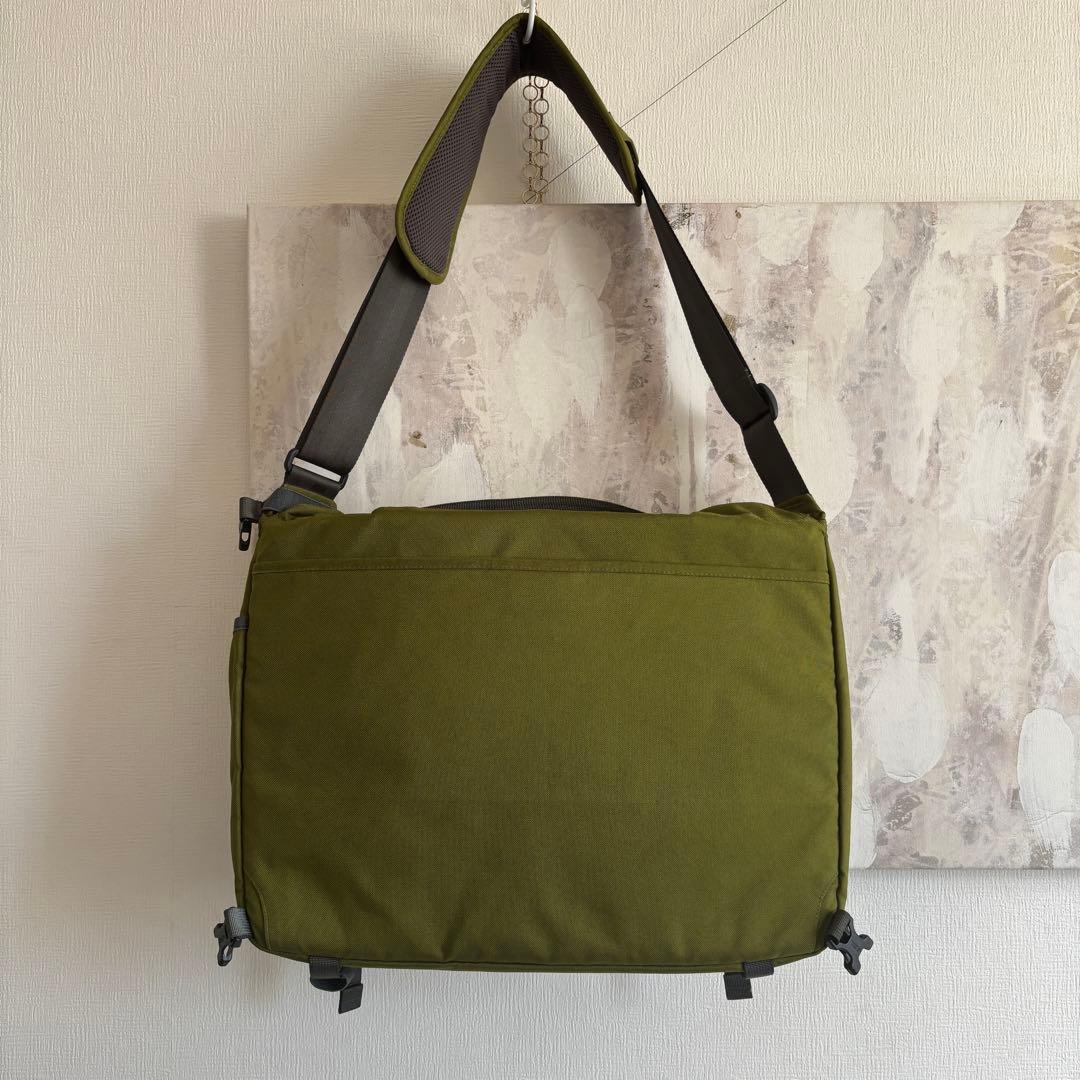 [patagonia] パタゴニアメッセンジャーバッグ 15L レア・美品