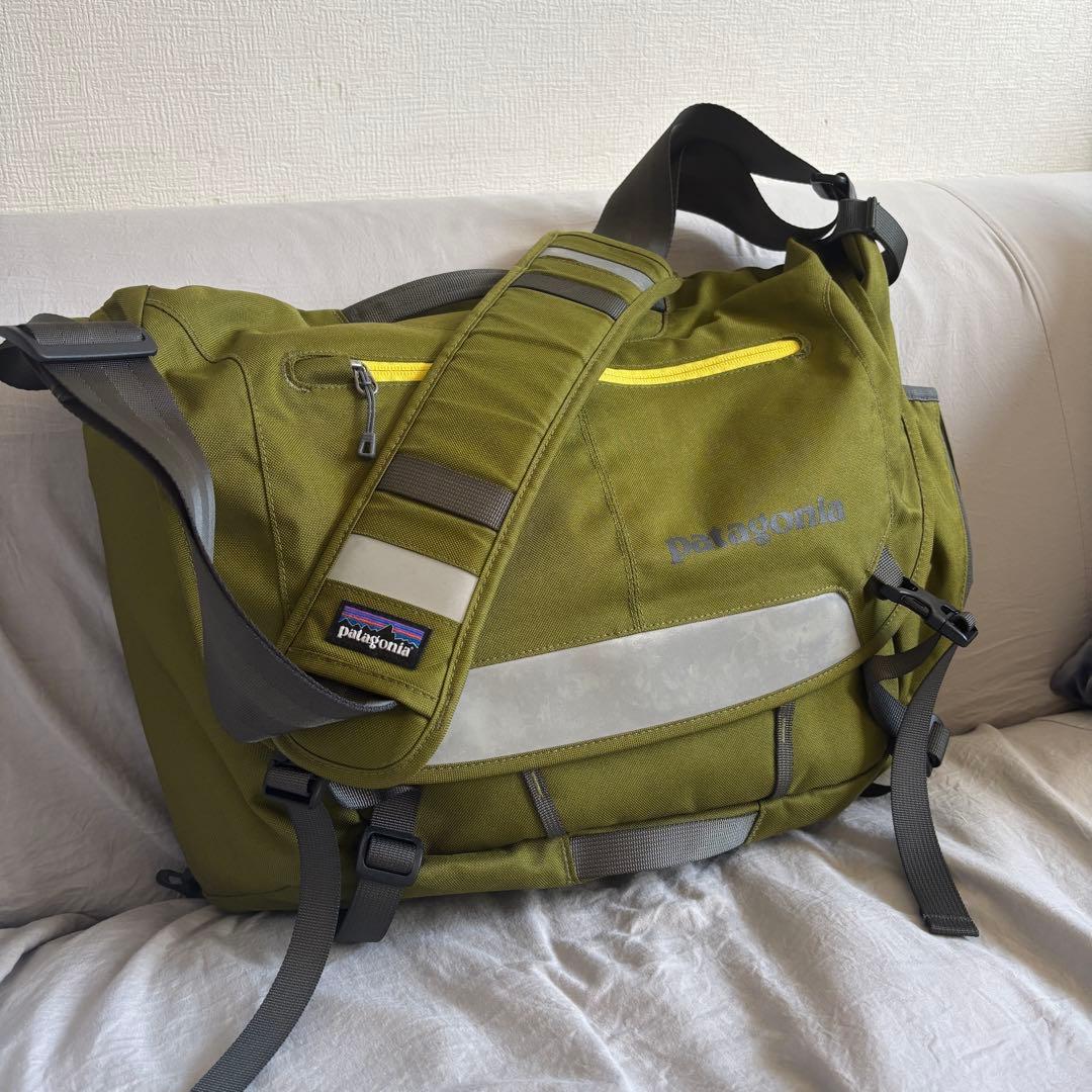 [patagonia] パタゴニアメッセンジャーバッグ 15L レア・美品